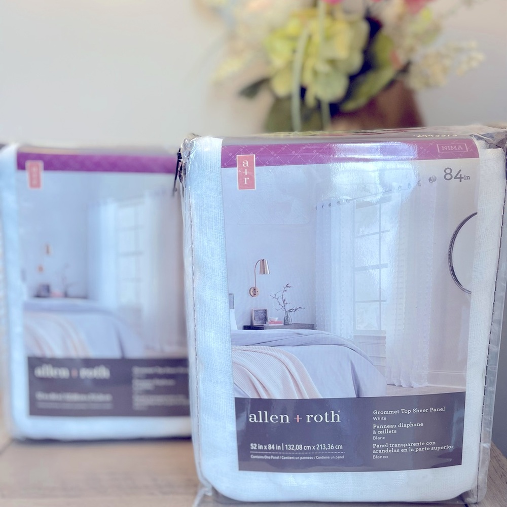 ⛔️SOLD⛔️ 84-in white sheer grommeted curtain set